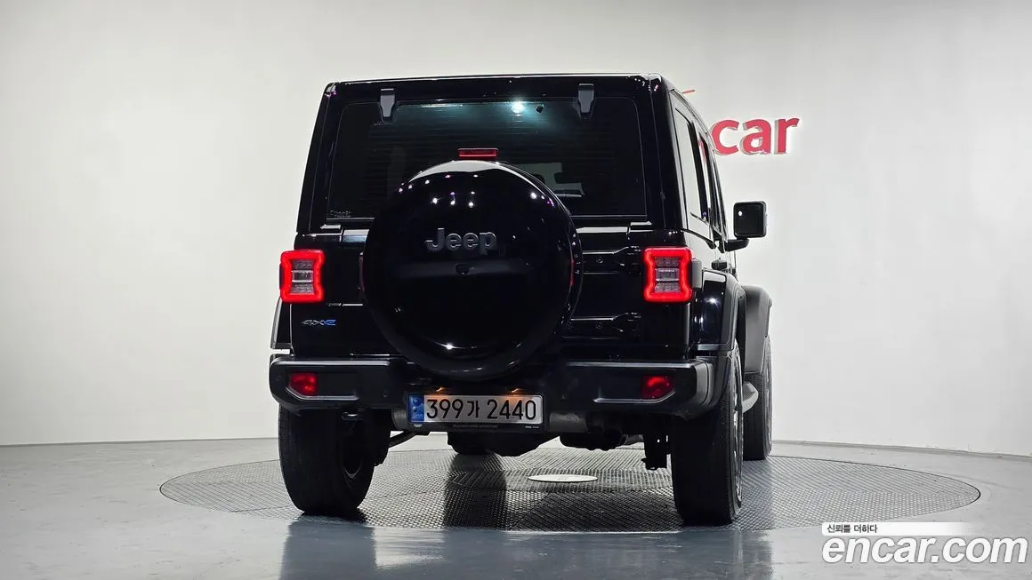 Jeep Wrangler — фото 4