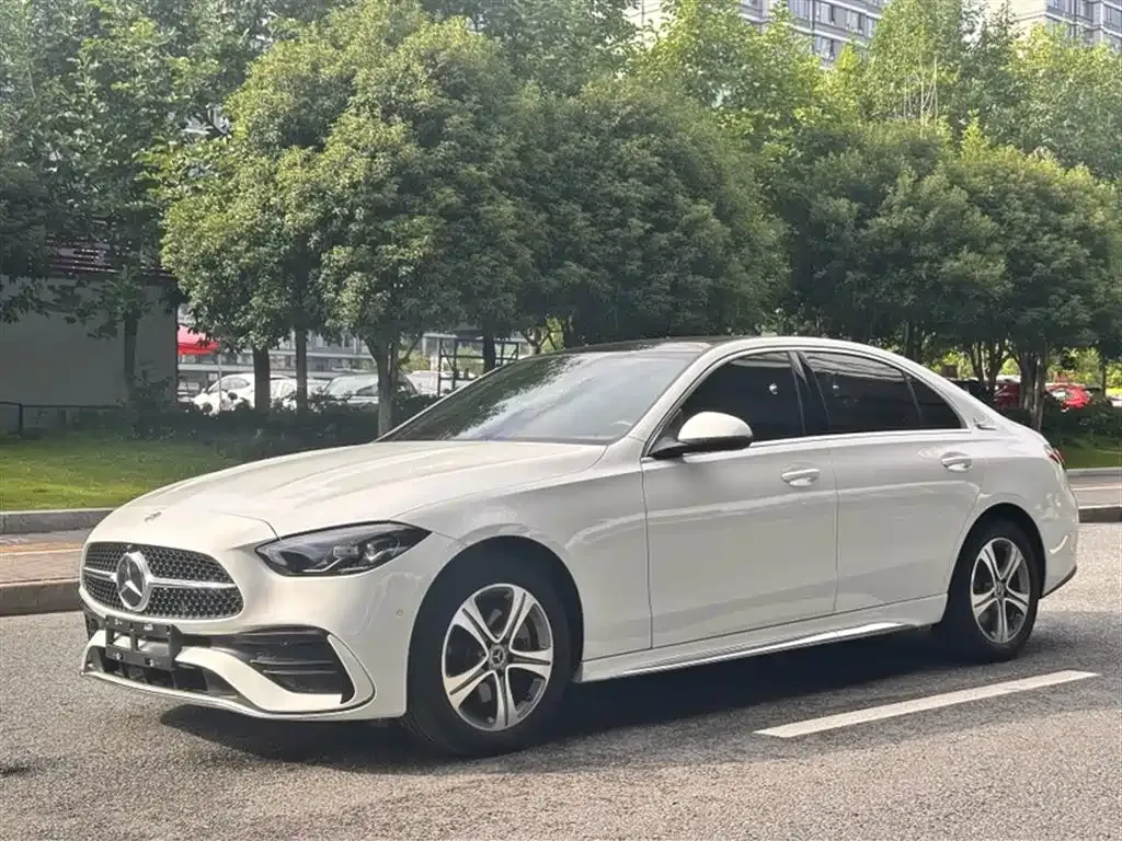 Mercedes-Benz C-Class — фото 1