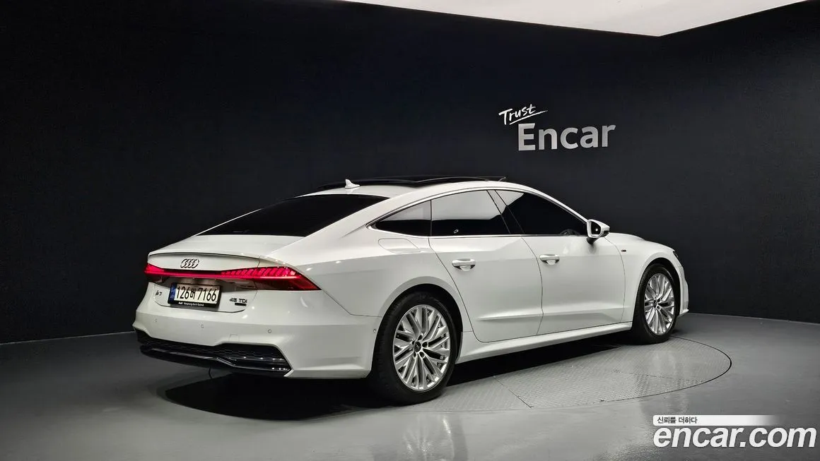 Audi A7 — фото 2