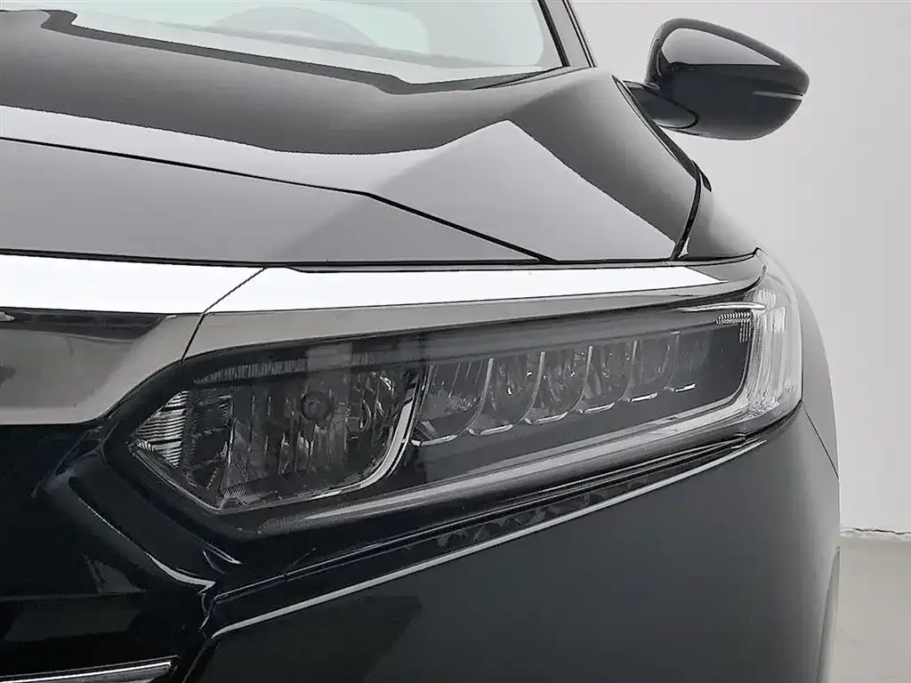 Honda Accord — фото 7