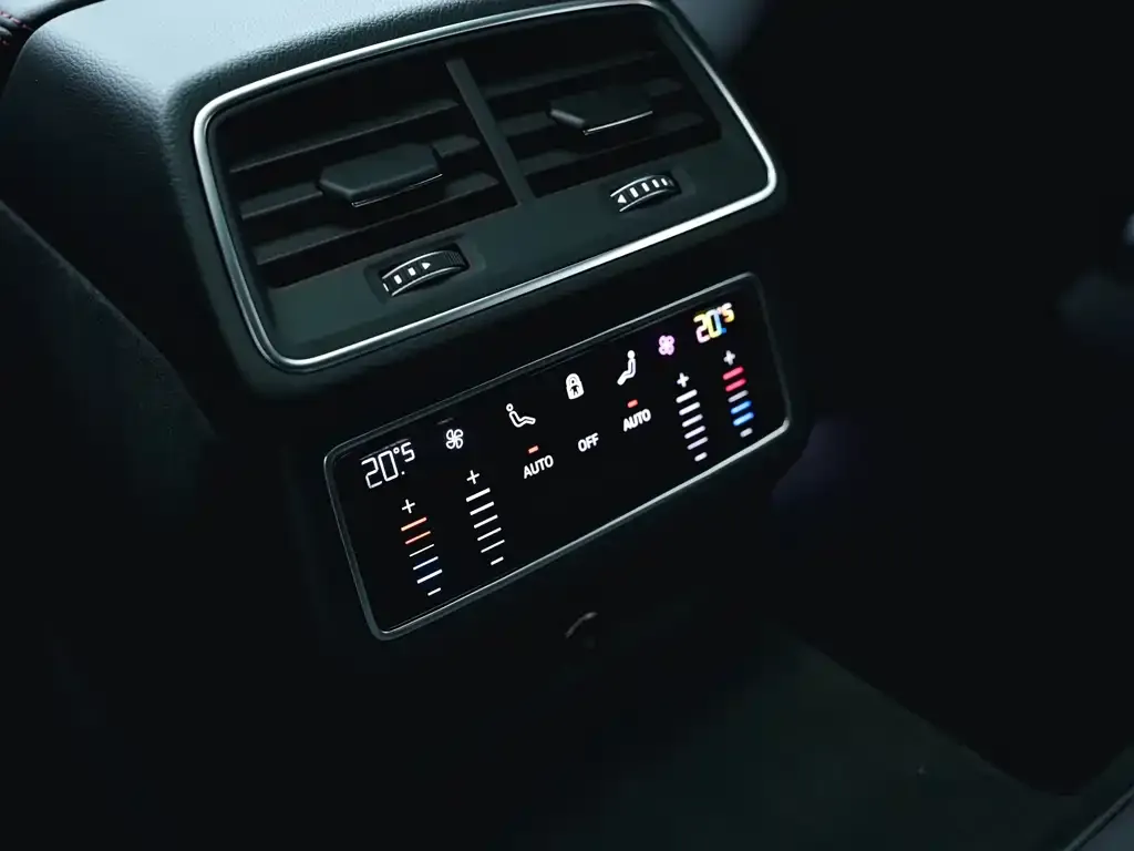 Audi S7 — фото 10