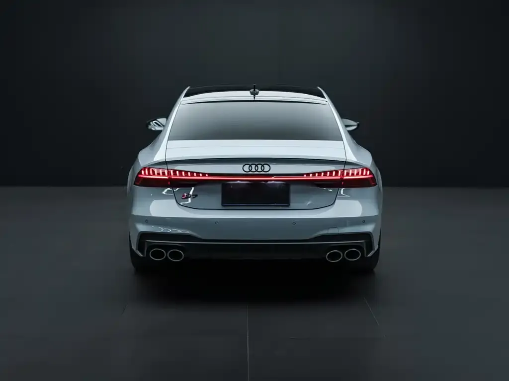 Audi S7 — фото 5