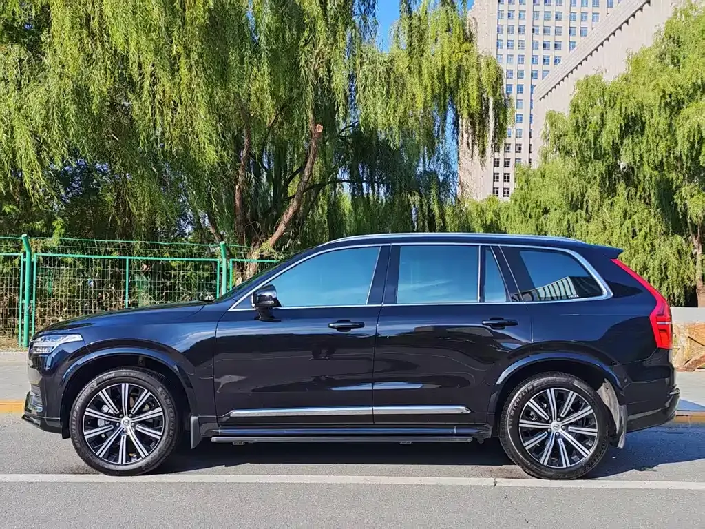 Volvo XC90 — фото 7