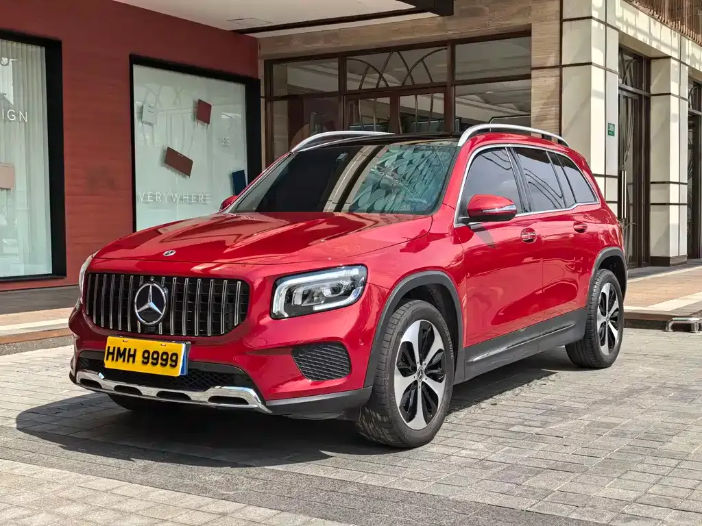 Mercedes-Benz GLB — фото 1