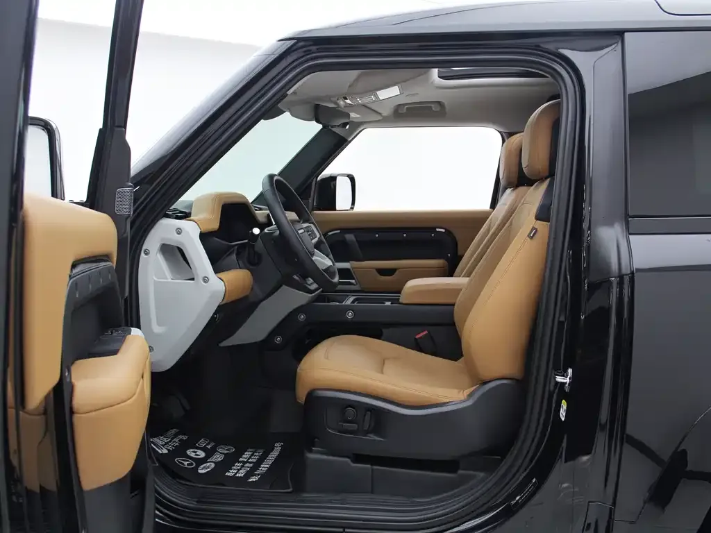Land Rover Defender — фото 10