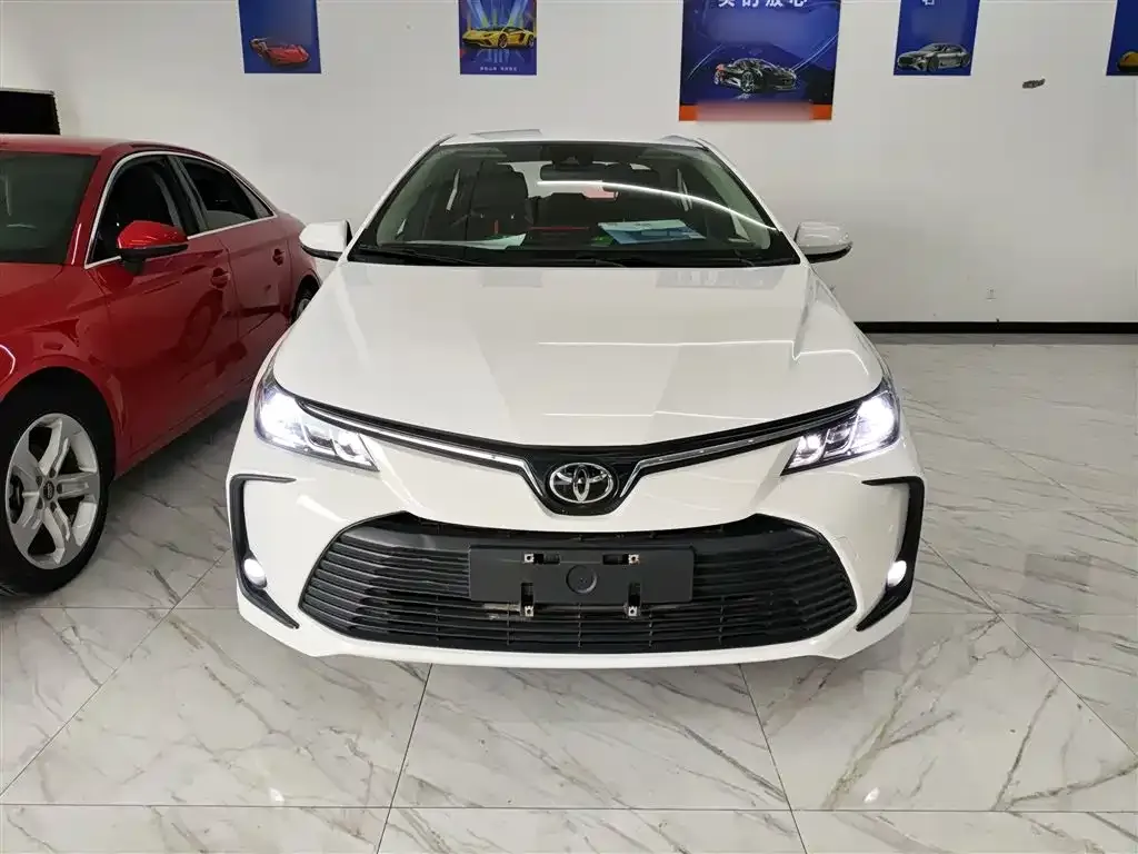 Toyota Corolla — фото 3