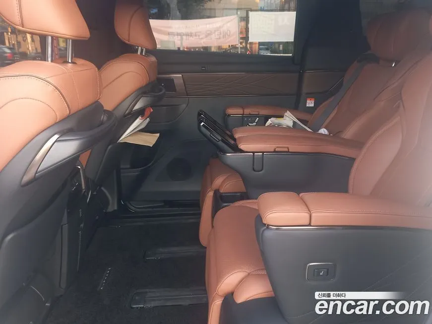 Toyota Alphard — фото 9