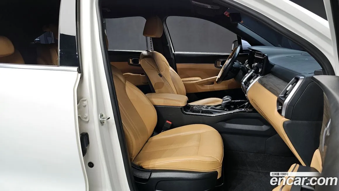 Kia Sorento — фото 10