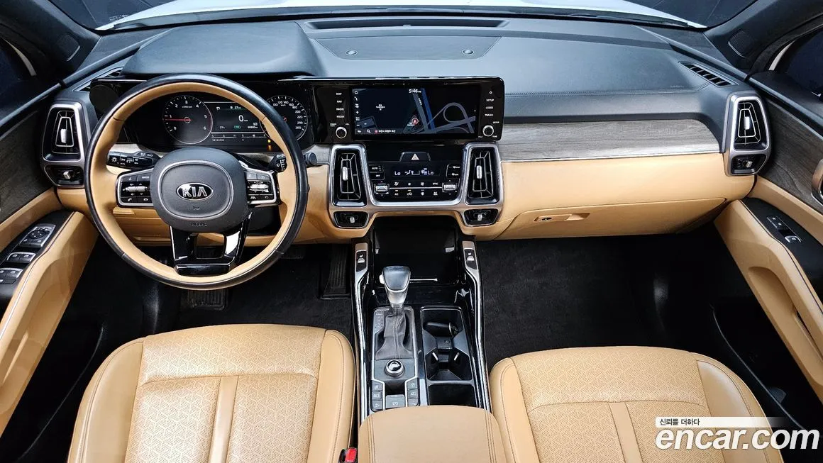 Kia Sorento — фото 7