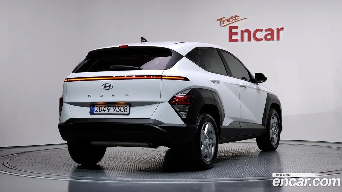Hyundai Kona — фото 2