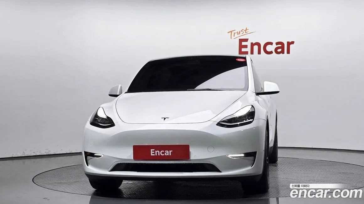Tesla Model Y — фото 3