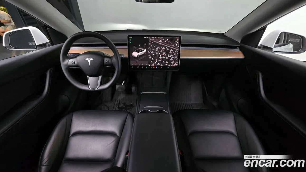 Tesla Model Y — фото 7