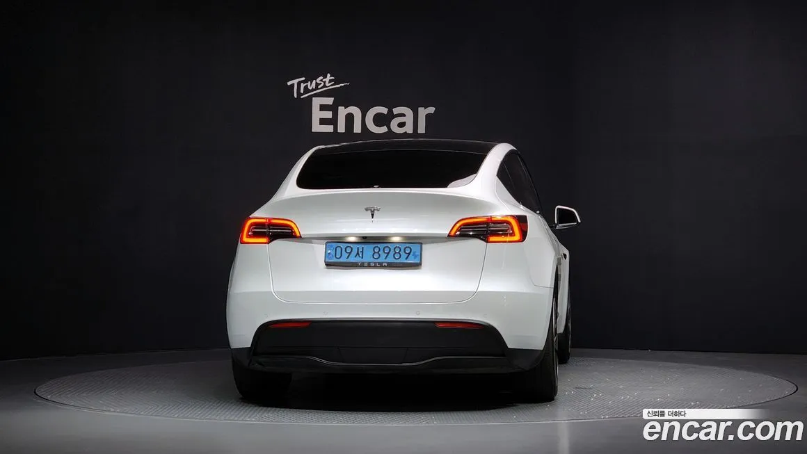Tesla Model Y — фото 4