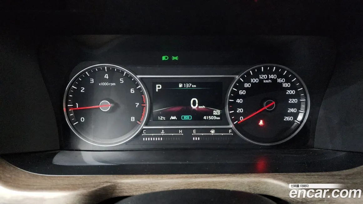 Kia Sorento — фото 8