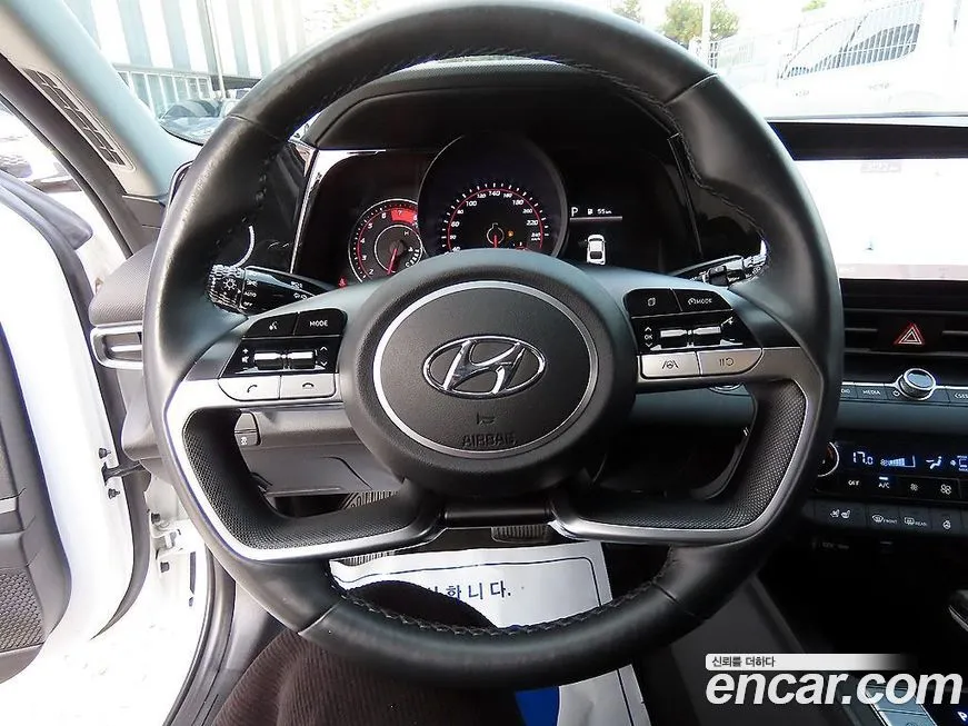Hyundai AVANTE — фото 8