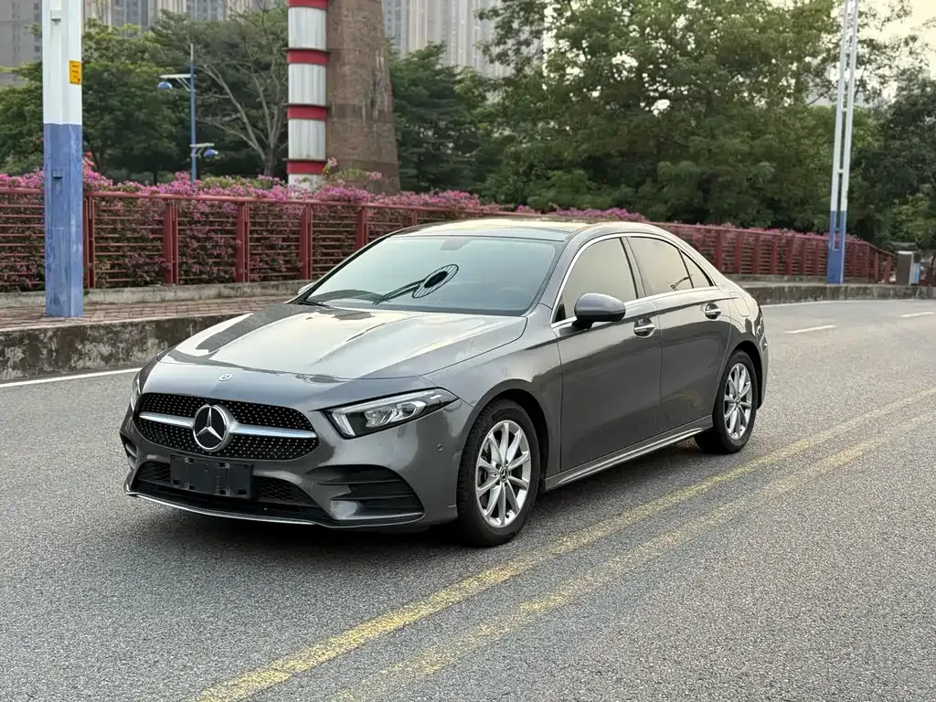 Mercedes-Benz A-Class — фото 1