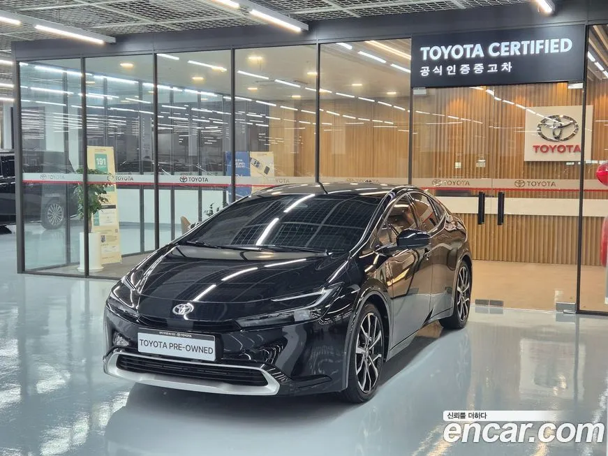 Toyota Prius — фото 1