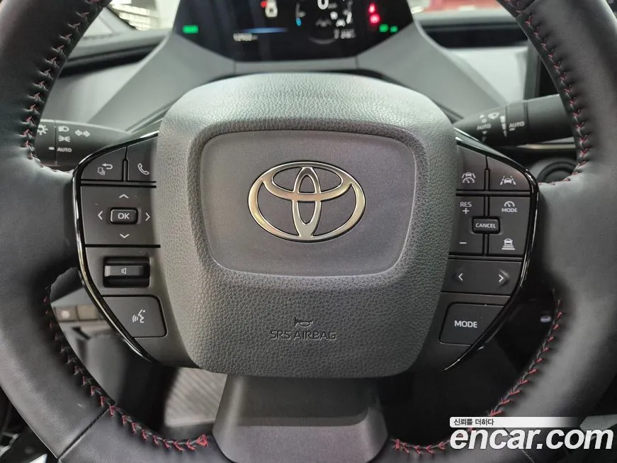 Toyota Prius — фото 6