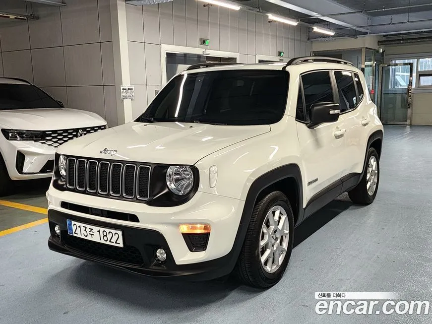 Jeep Renegade — фото 1