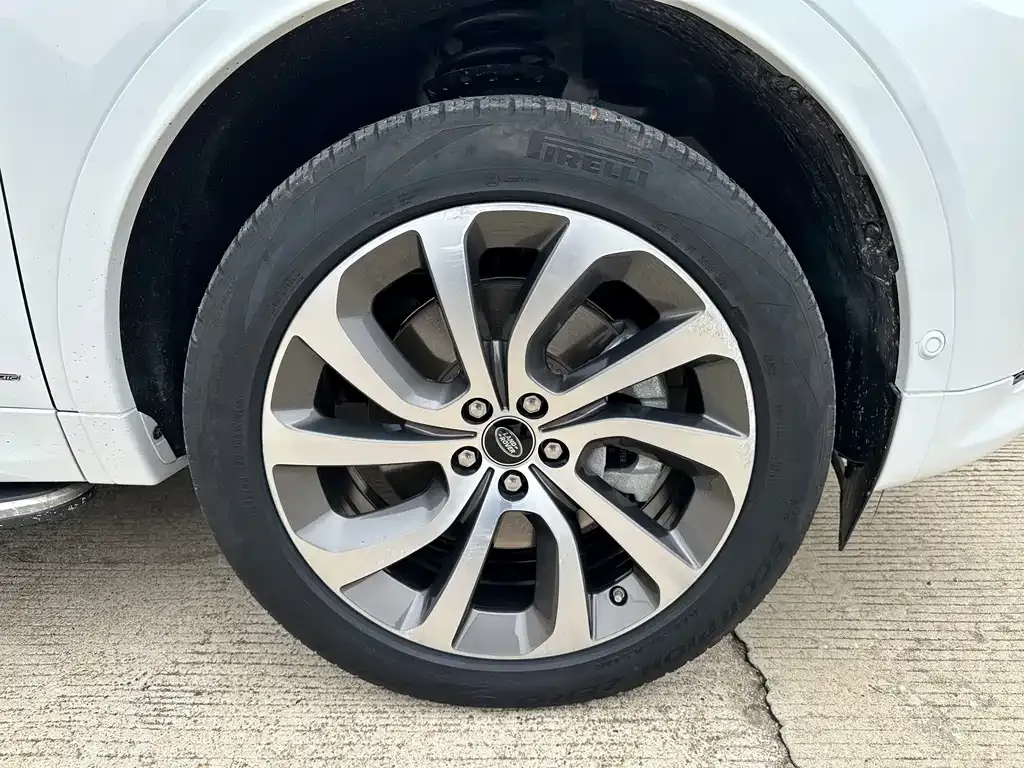 Land Rover Discovery Sport — фото 10