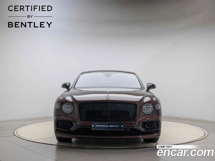 Bentley Flying Spur — фото 3