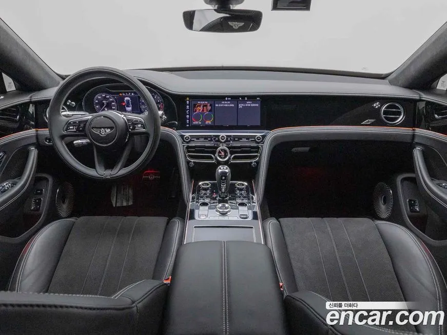 Bentley Flying Spur — фото 7