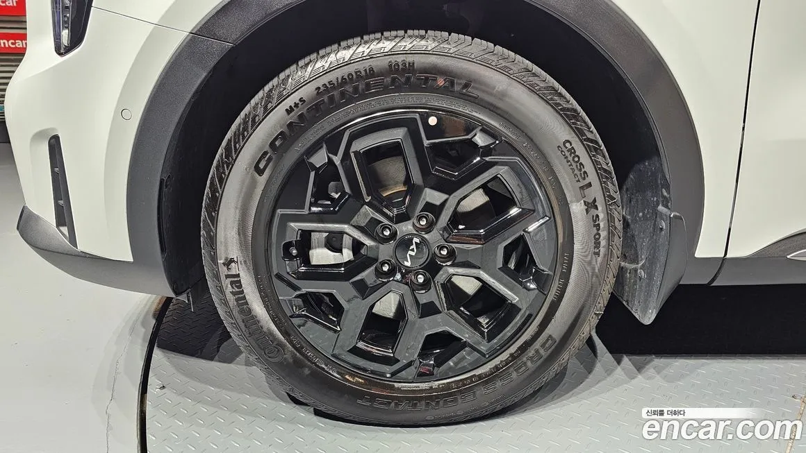 Kia Sorento — фото 5