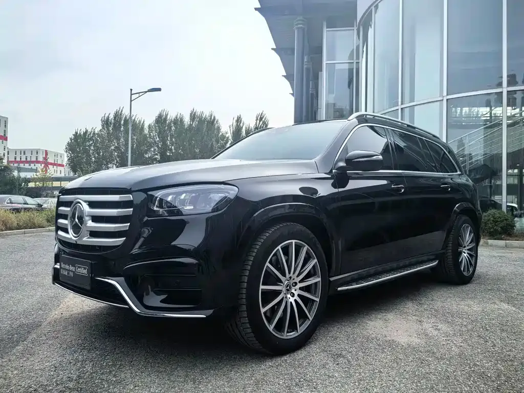 Mercedes-Benz GLS — фото 1
