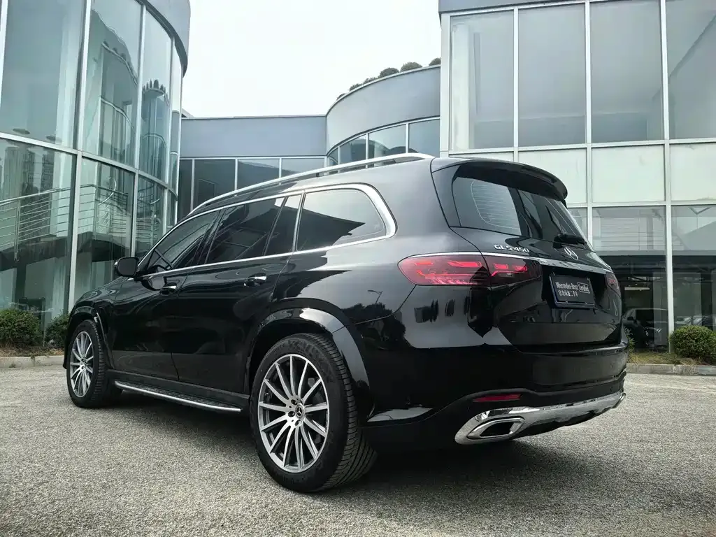 Mercedes-Benz GLS — фото 7