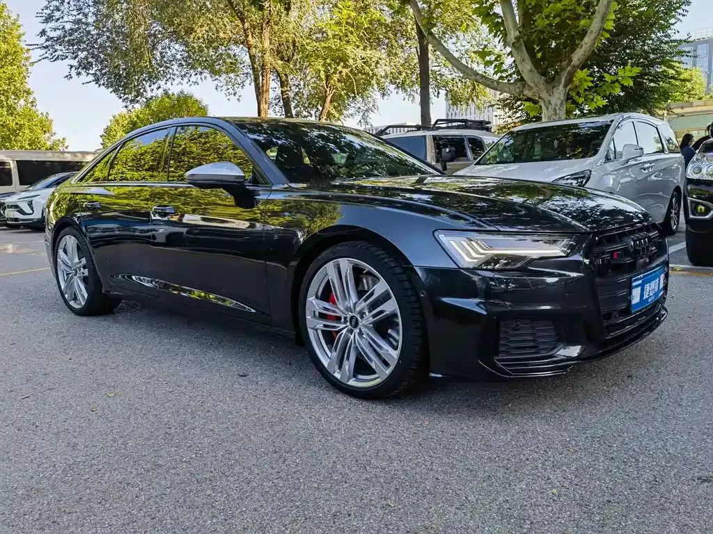 Audi S6 — фото 3
