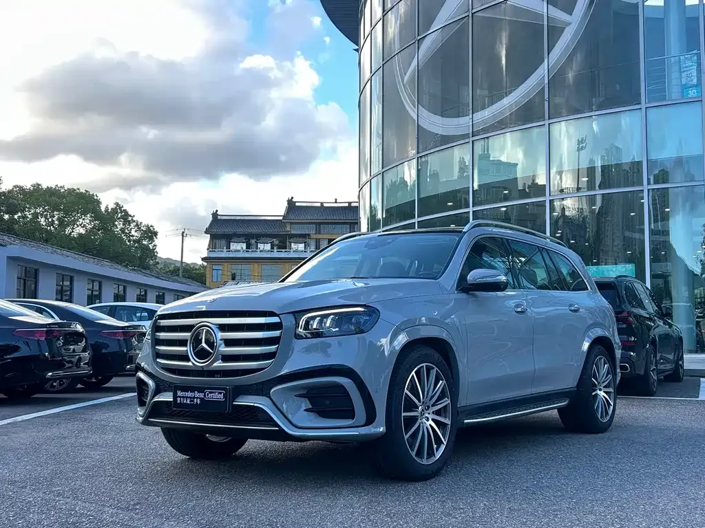 Mercedes-Benz GLS — фото 1