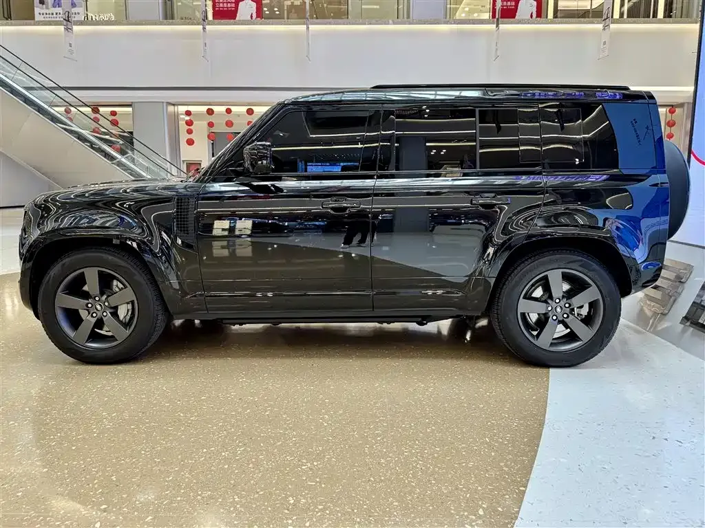 Land Rover Defender — фото 4