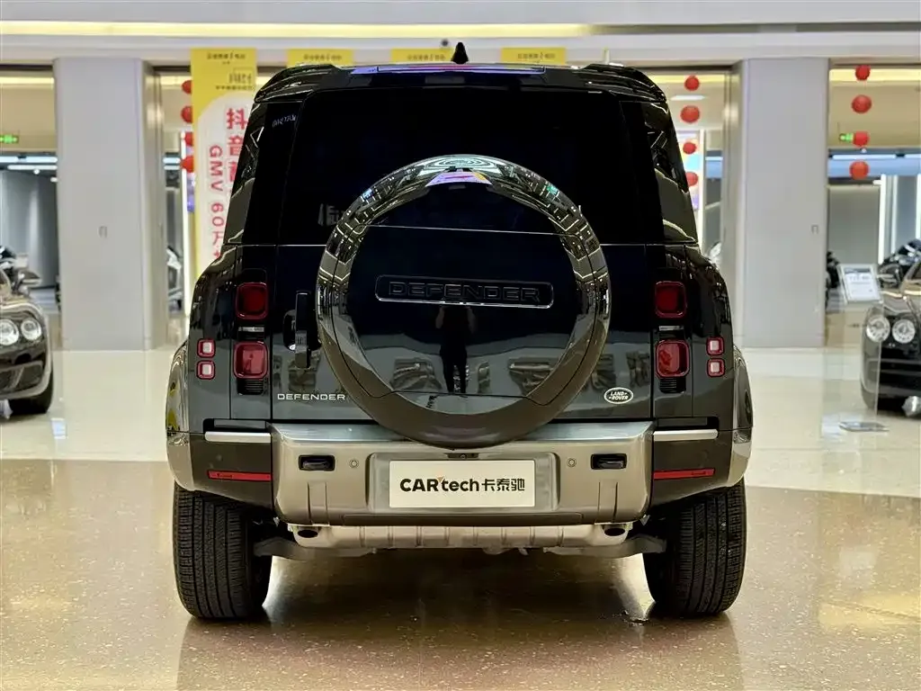 Land Rover Defender — фото 6