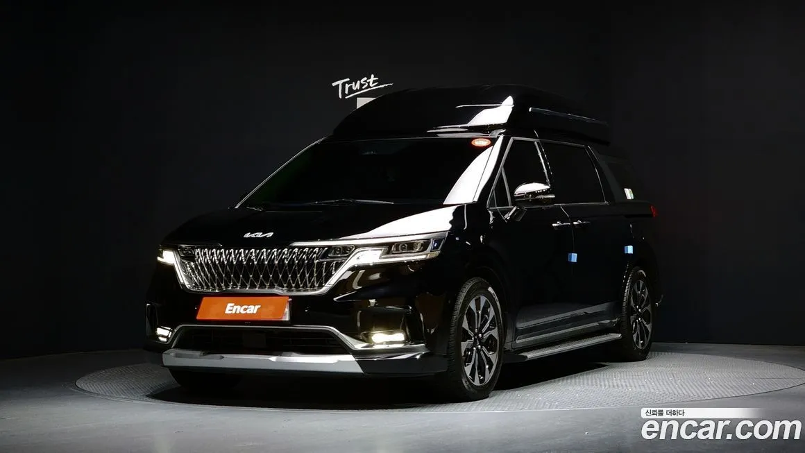 Kia Carnival — фото 1