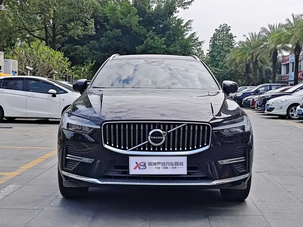 Volvo XC60 — фото 2