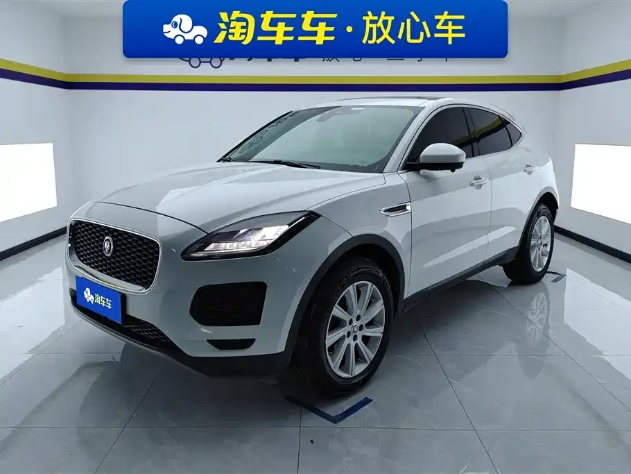 Jaguar E-PACE — фото 1