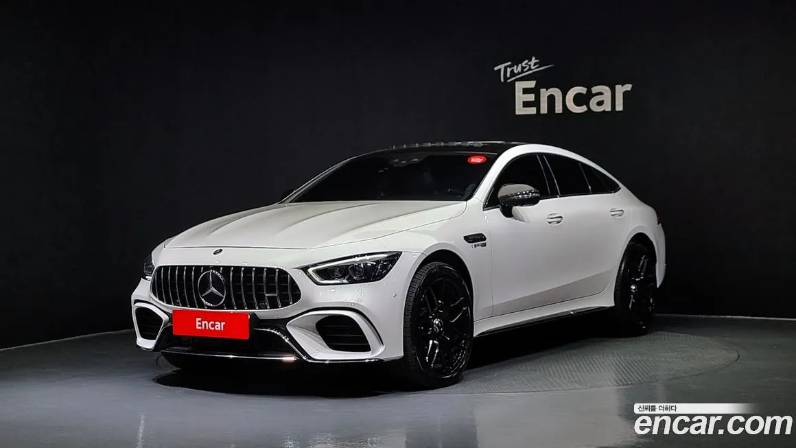Mercedes-Benz AMG GT — фото 1