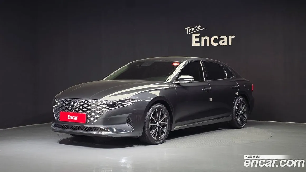Hyundai Grandeur — фото 1