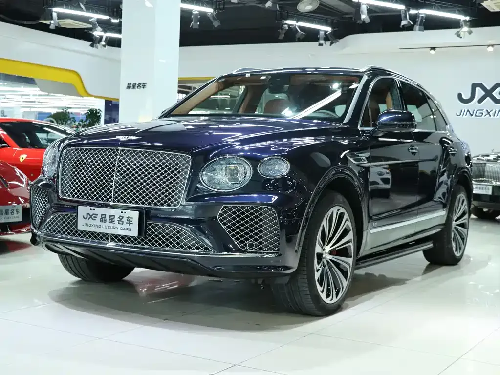 Bentley Bentayga — фото 1