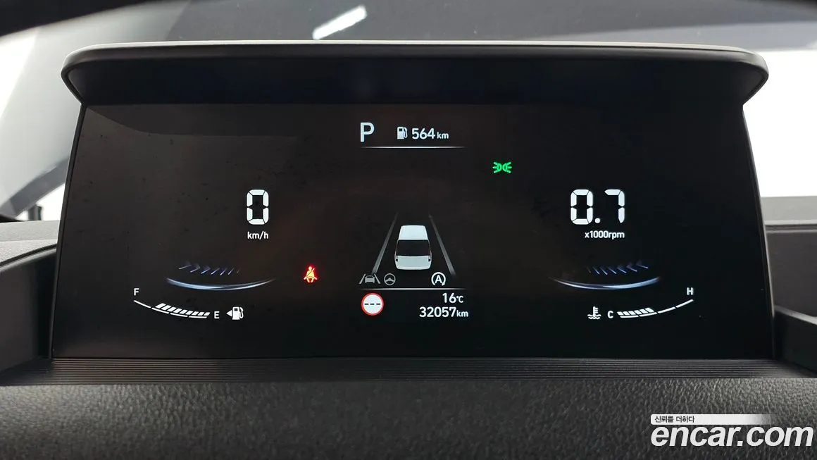 Hyundai Staria — фото 8