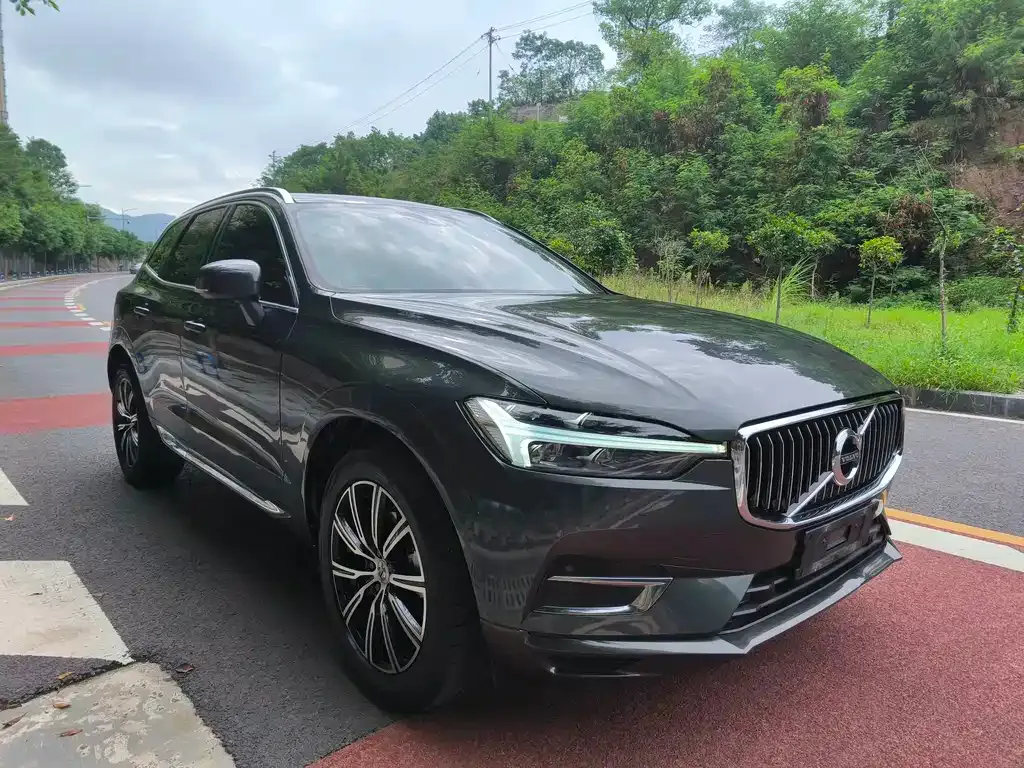 Volvo XC60 — фото 3