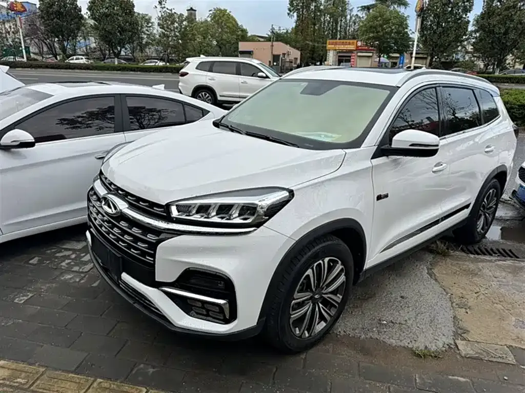 Chery Tiggo 8 — фото 1
