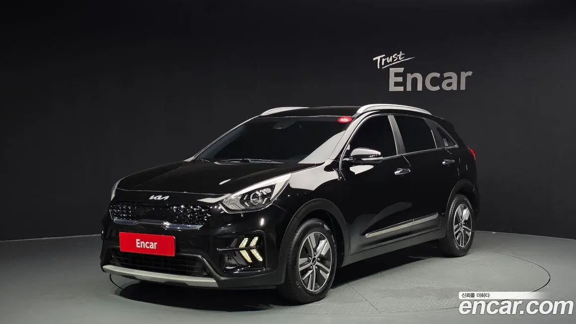 Kia Niro — фото 1