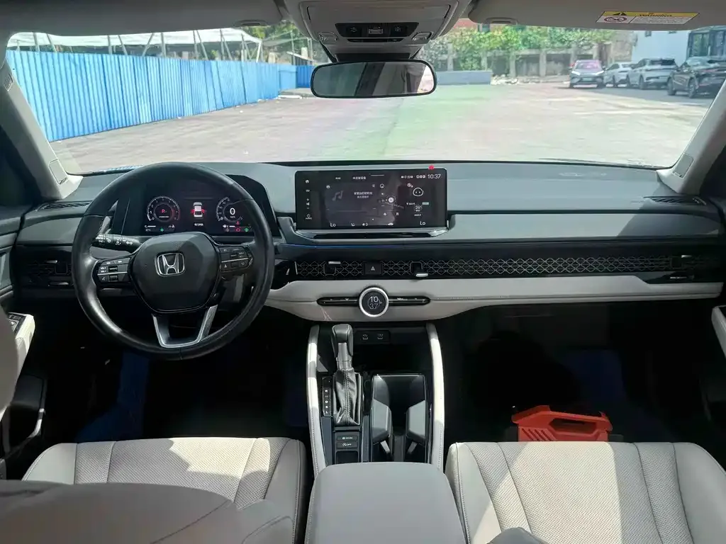 Honda Accord — фото 4