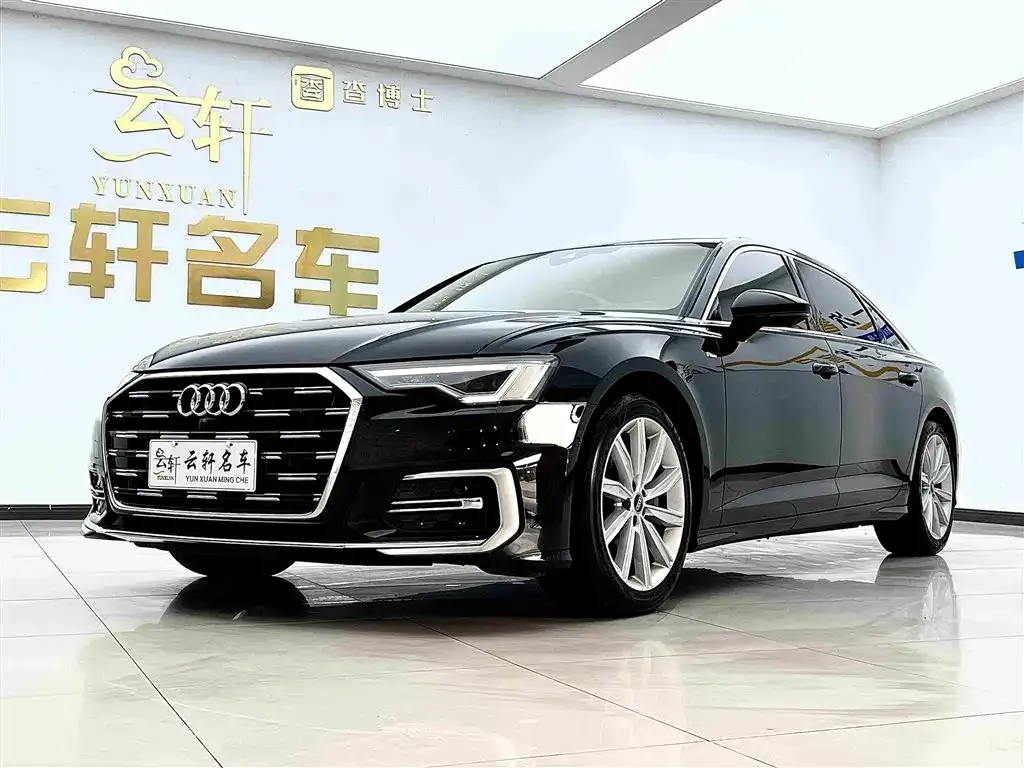 Audi A6L — фото 1