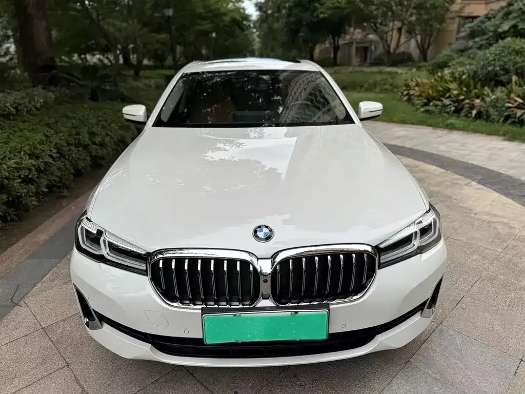 BMW 5 Series New Energy — фото 2