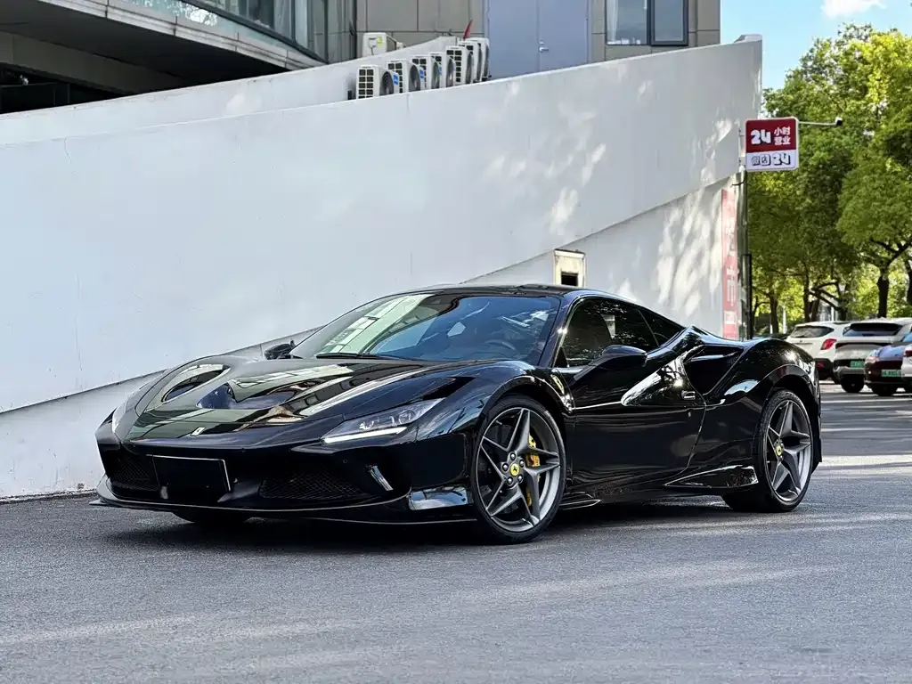 Ferrari F8 — фото 1