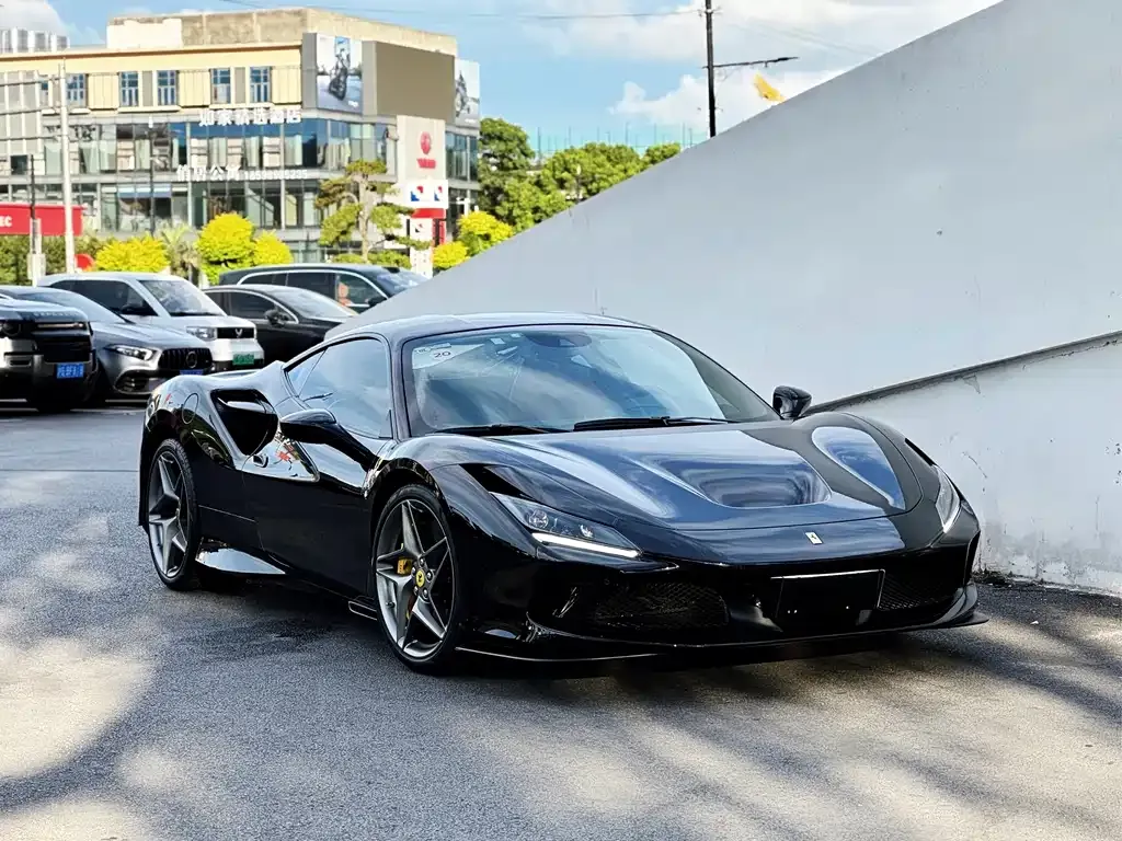 Ferrari F8 — фото 9