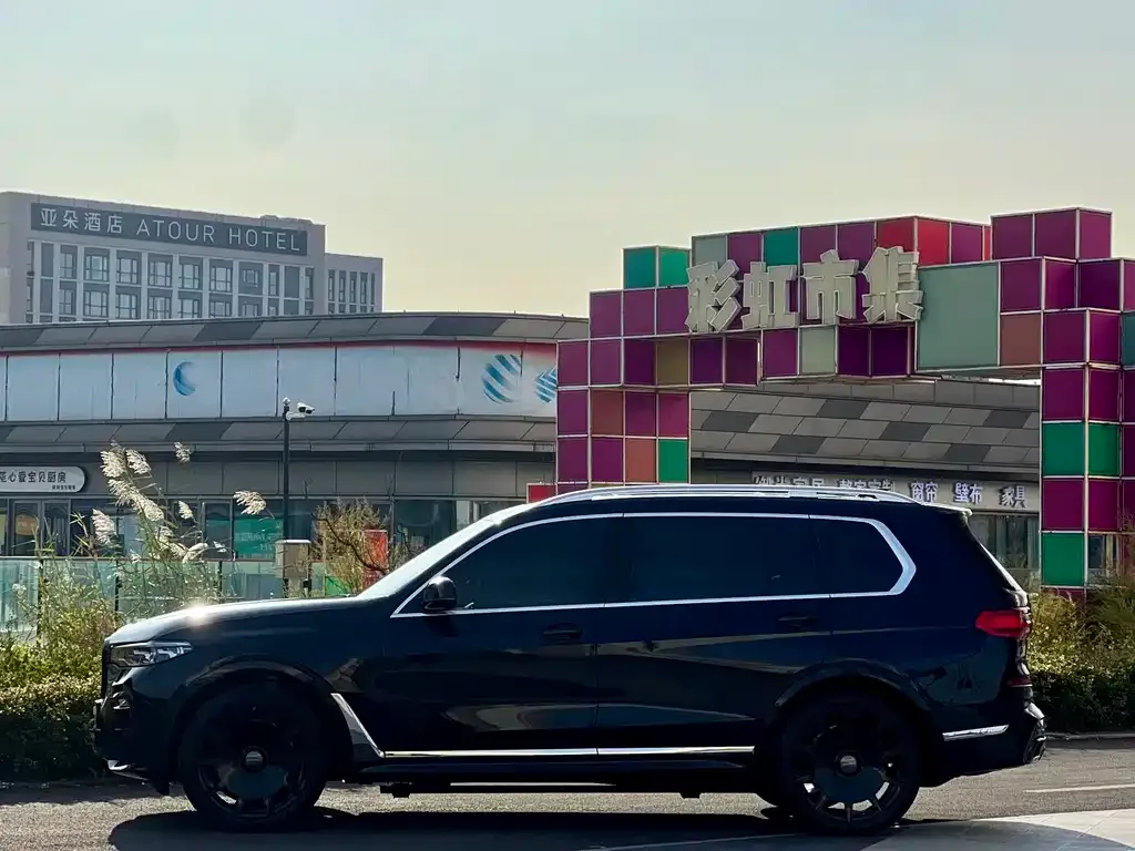 BMW X7 — фото 3