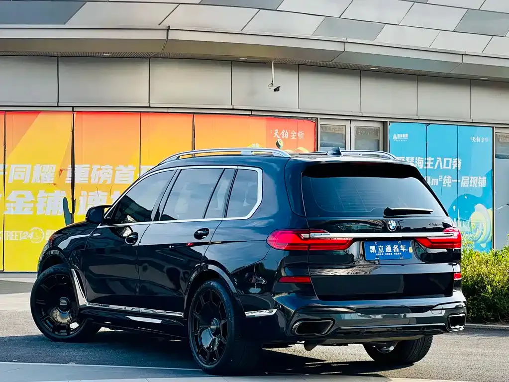 BMW X7 — фото 4